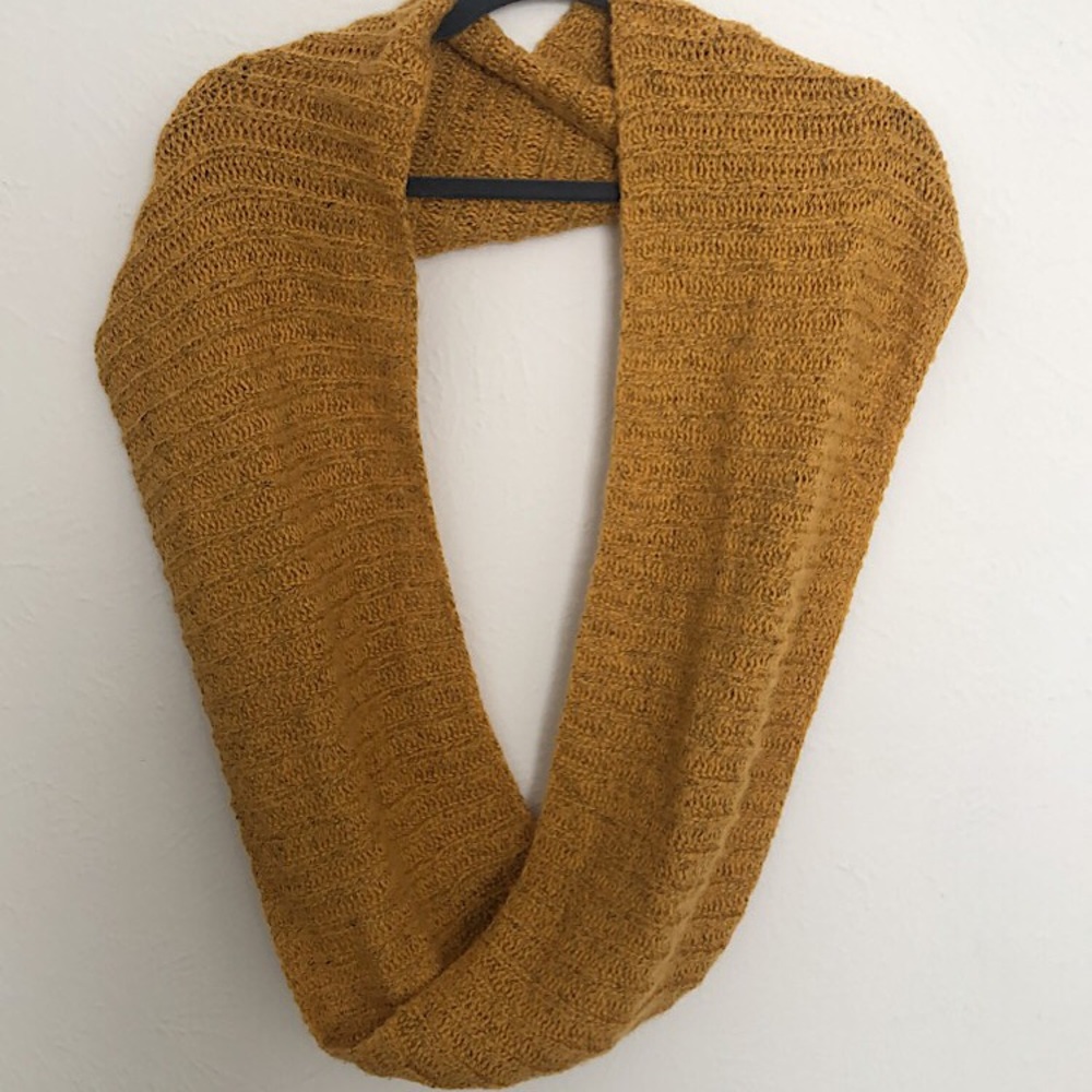 Infinity scarf
